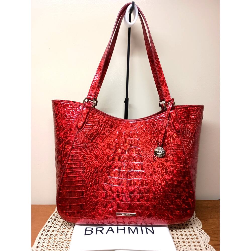 🔥 HTF BRAHMIN RED OPAL ALIZA TOTE GLIMMERING FIRE GLOW 🔥